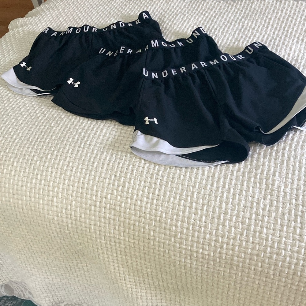 Under Armour Women's Black Athletic Shorts Bundle